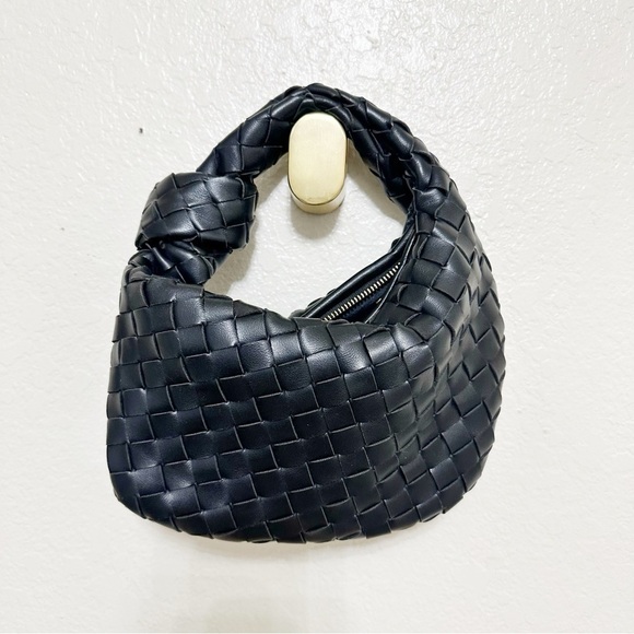 Urban expressions Mini Jodie Bag black faux leather braided - Picture 11 of 11